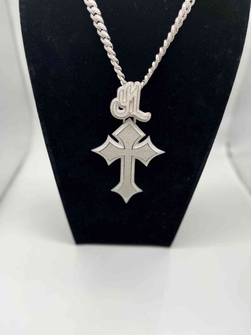 Customize Cuban Link Chain with Pendant